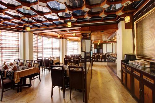 Hotel Kanishka Manali