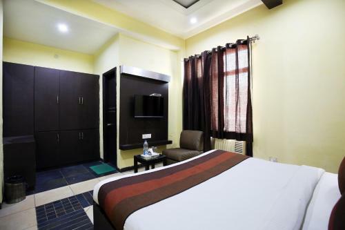 Posada Hotel Mm Yellowuds @ Amritsar Bus Stand