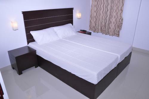 Hostal Pine Beach Residency