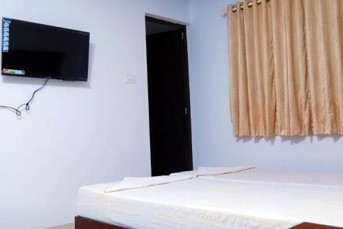 Hostal Pine Beach Residency