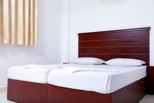 Hostal Pine Beach Residency