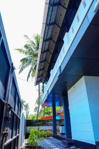 Hostal Pine Beach Residency