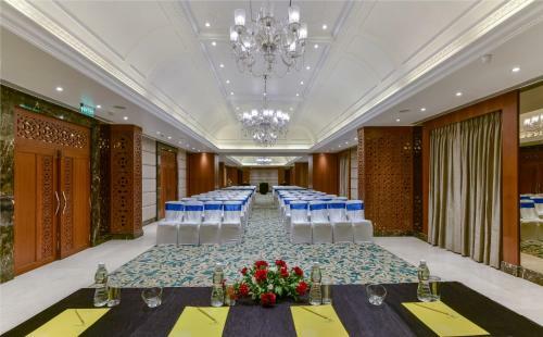 Hotel Lemon Tree Premier ?the Atrium? Ahmedabad