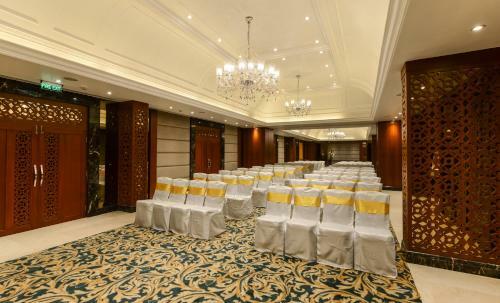 Hotel Lemon Tree Premier ?the Atrium? Ahmedabad