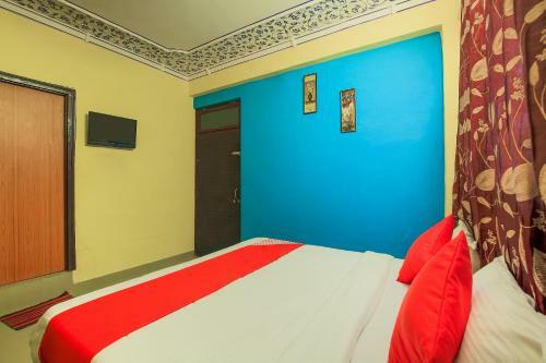 Hotel Oyo Room Nims Kukas