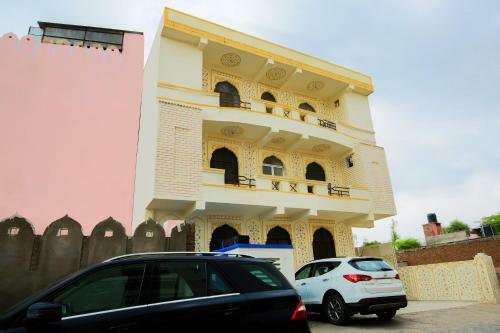 Hotel Oyo Room Nims Kukas