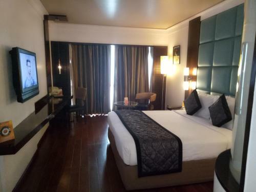 Iris - The Business Hotel