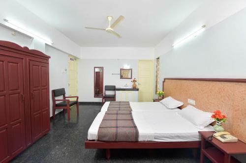 Hotel Elisa International