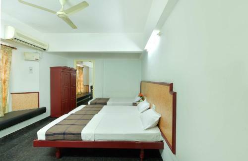Hotel Elisa International