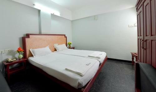 Hotel Elisa International