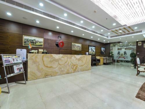 Hotel Polo Inn & Suites