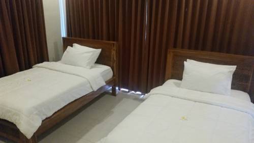 Hostal Ayu Bungalow 2