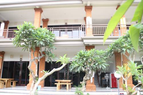 Hostal Ayu Bungalow 2