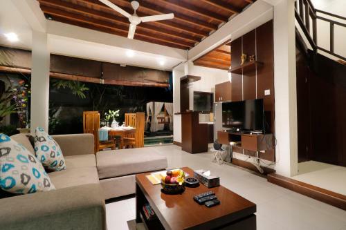 Sudha Villa Bali Anyelir