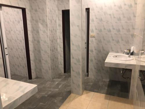 Hotel Koh Chang Lagoon Resort