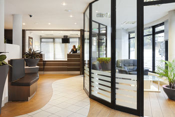 Hotel Comfort Suites Annecy Seynod