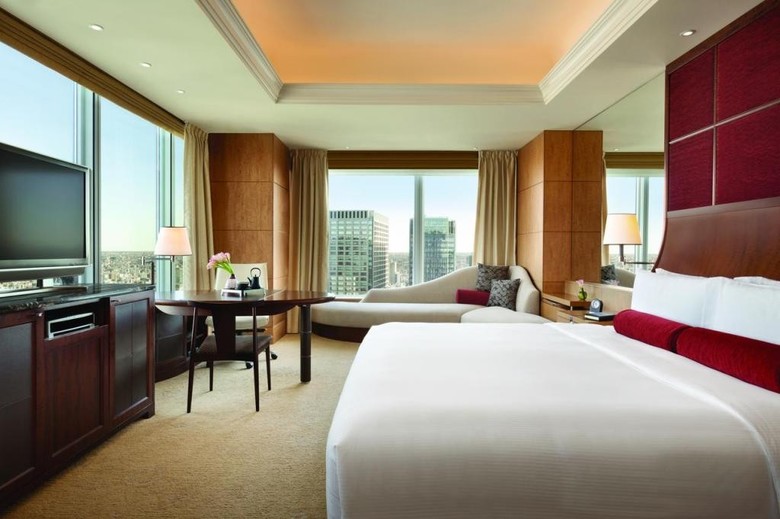 Shangri-la Hotel