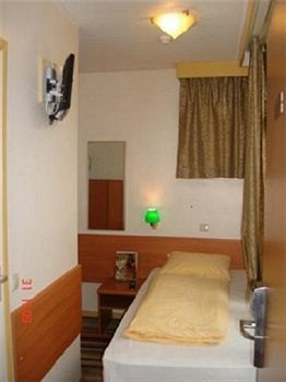 Budget Hotel Orange Tulip Hotel