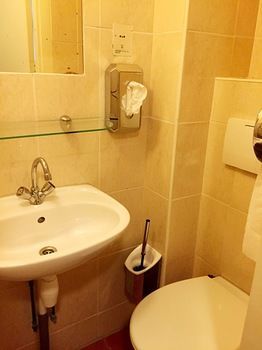 Budget Hotel Orange Tulip Hotel