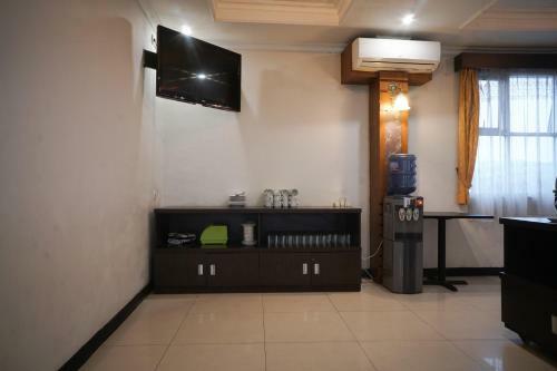 Hostal Reddoorz Plus @ Cihampelas 3
