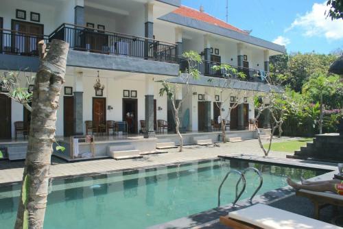 Hostal Uluwatu Made Guesthouse