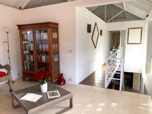"villa Sarah" New Private