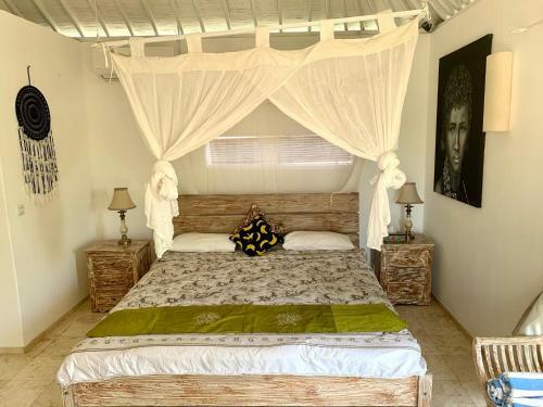 "villa Sarah" New Private