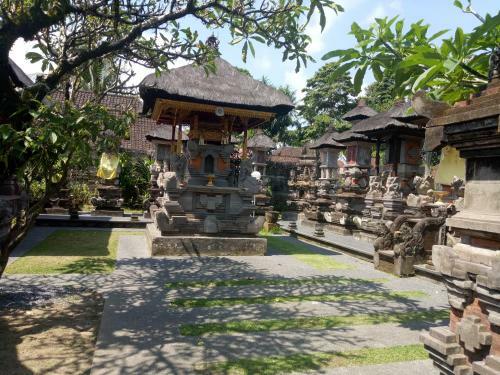 Bed & Breakfast Suandi House