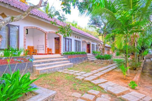 Hostal Kuta Circle Homestay