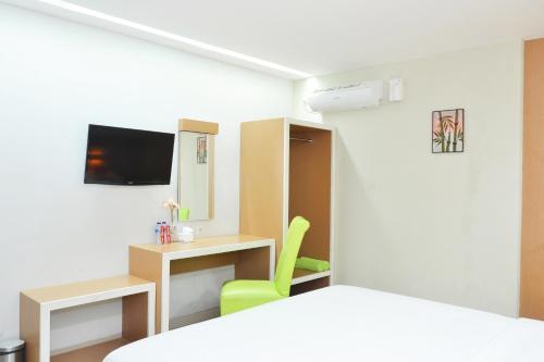 Hostal Zen Rooms Olympic Garden