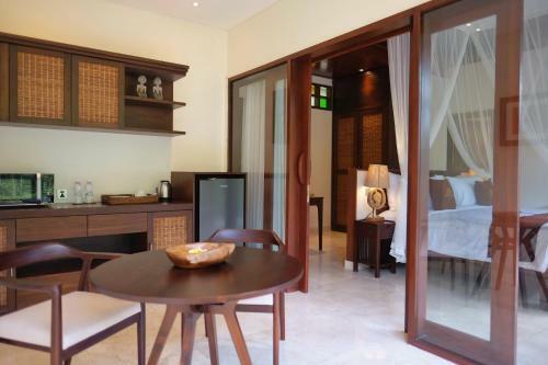 Villa Udhiana Ubud Resort