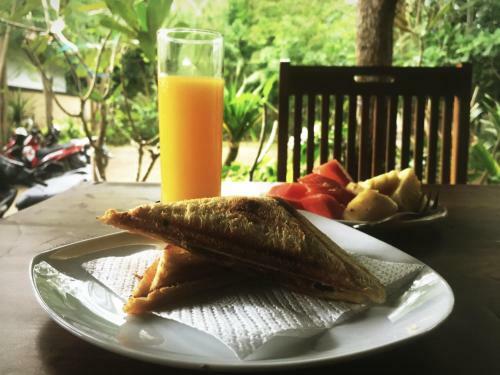 Hostal D'mel Sari Garden View Lembongan