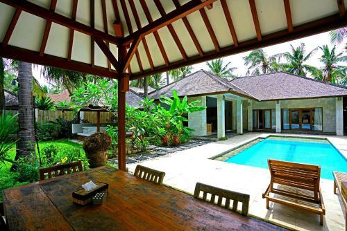 Senang Private Villa