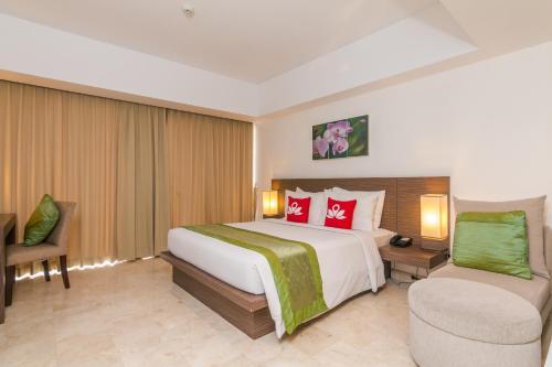 Hotel Zen Rooms Raya Kuta 3