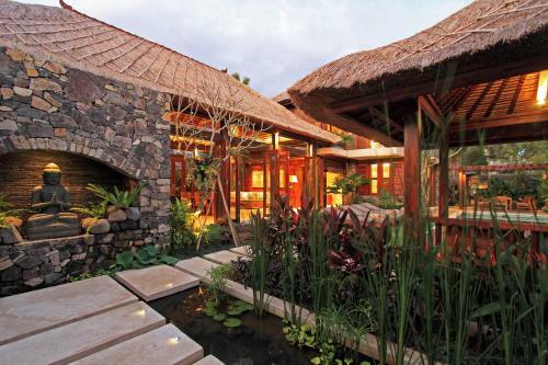 Villa Suar