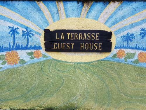 Hostal La Terrasse Guest House