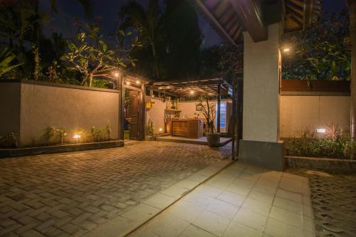 Bed & Breakfast Bale Seminyak