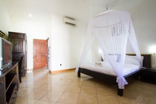 Hostal Agura Bungalow Petitenget Beach