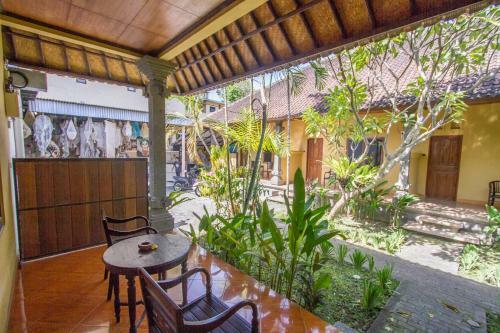 Hostal Agura Bungalow Petitenget Beach