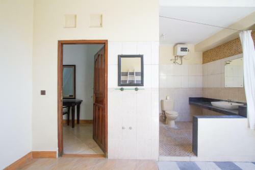Hostal Agura Bungalow Petitenget Beach