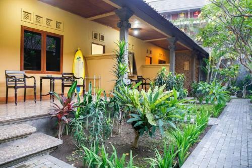 Hostal Agura Bungalow Petitenget Beach