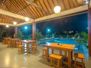 Hostal Reddoorz @ Nelayan Canggu
