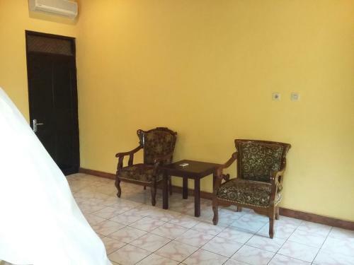 Dewi Bulan Bungalows