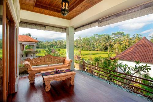 Hotel Santosha Villas