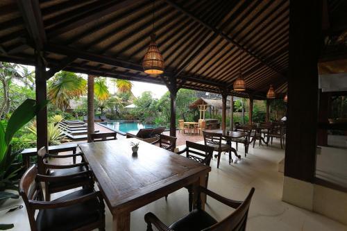 Hotel Zen Premium Ubud Bisma 3