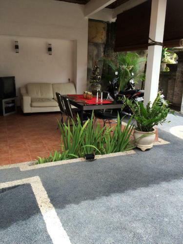 Hostal Ahoy Guesthouse