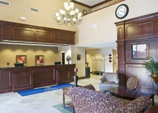 Hotel Comfort Inn & Suites