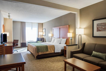 Hotel Comfort Inn & Suites