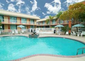 Hotel Econo Lodge  Inn & Suites