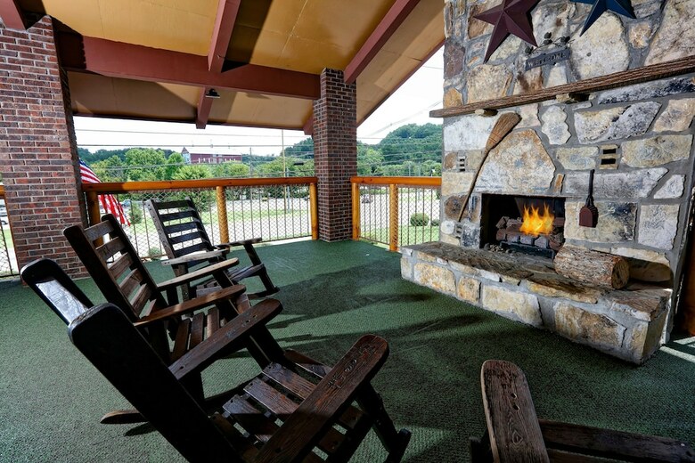 Hotel Wild Bear Inn